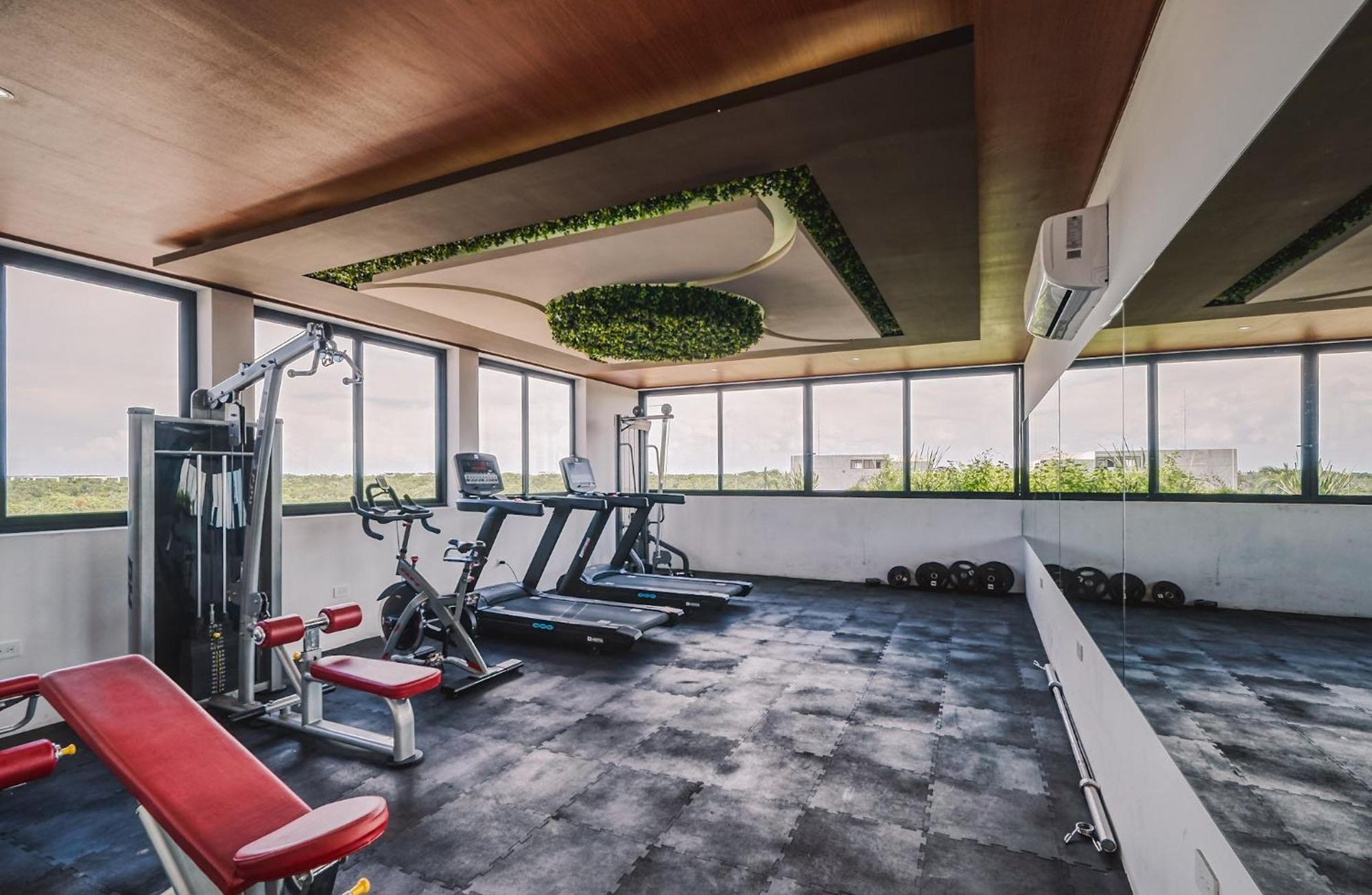 2br Sun Lover's Nest W Gym Rooftop *